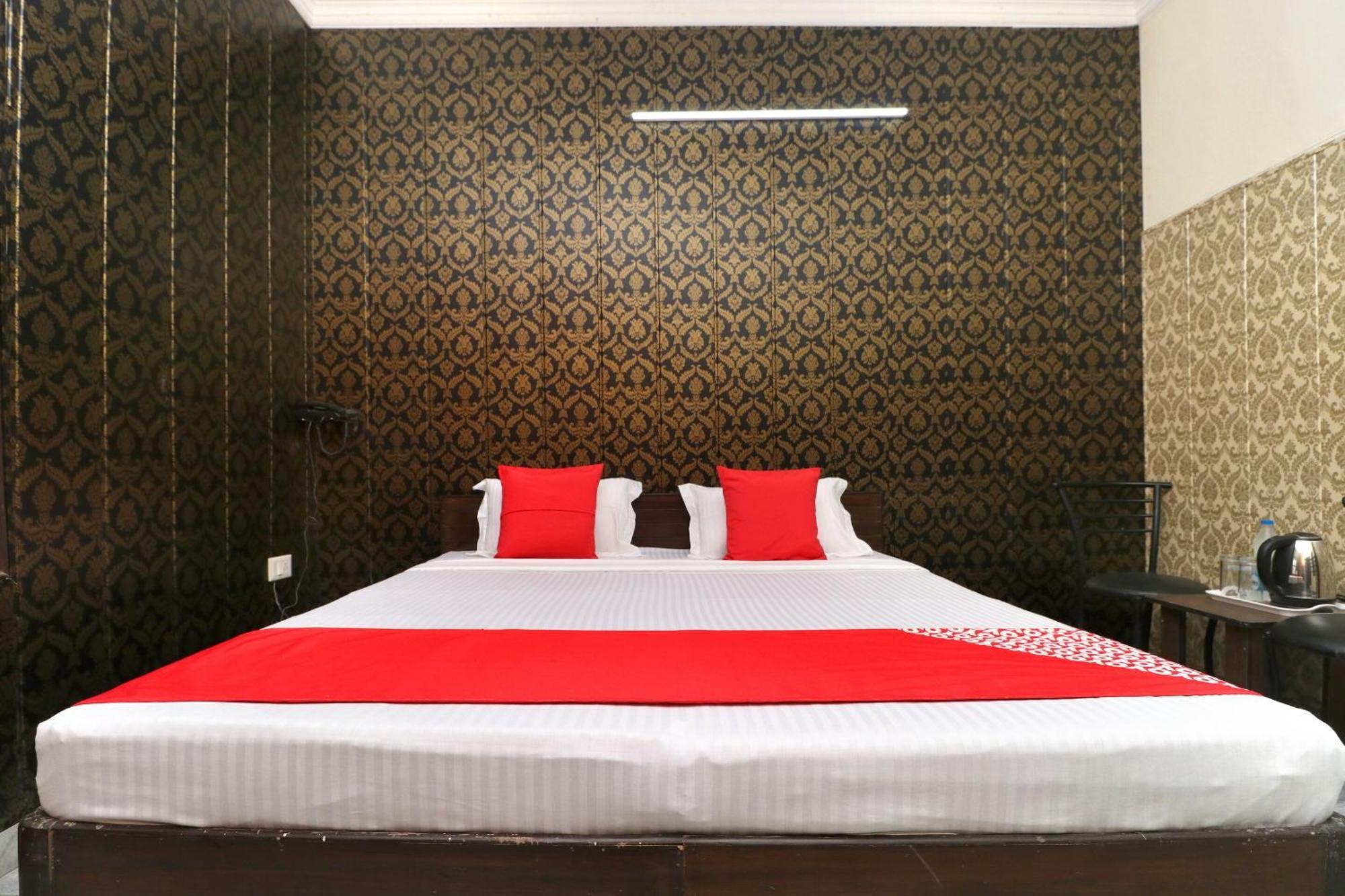 אמריצר Hotel O Mall Residency מראה חיצוני תמונה